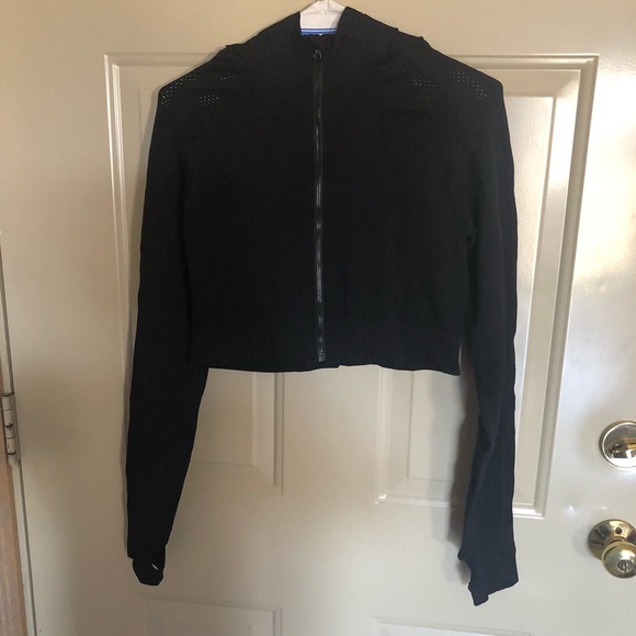 💣  Crop work out jacket  💣. Really is the bomb.🖤Last Call selling local 10/31 - Picture 3 of 5
